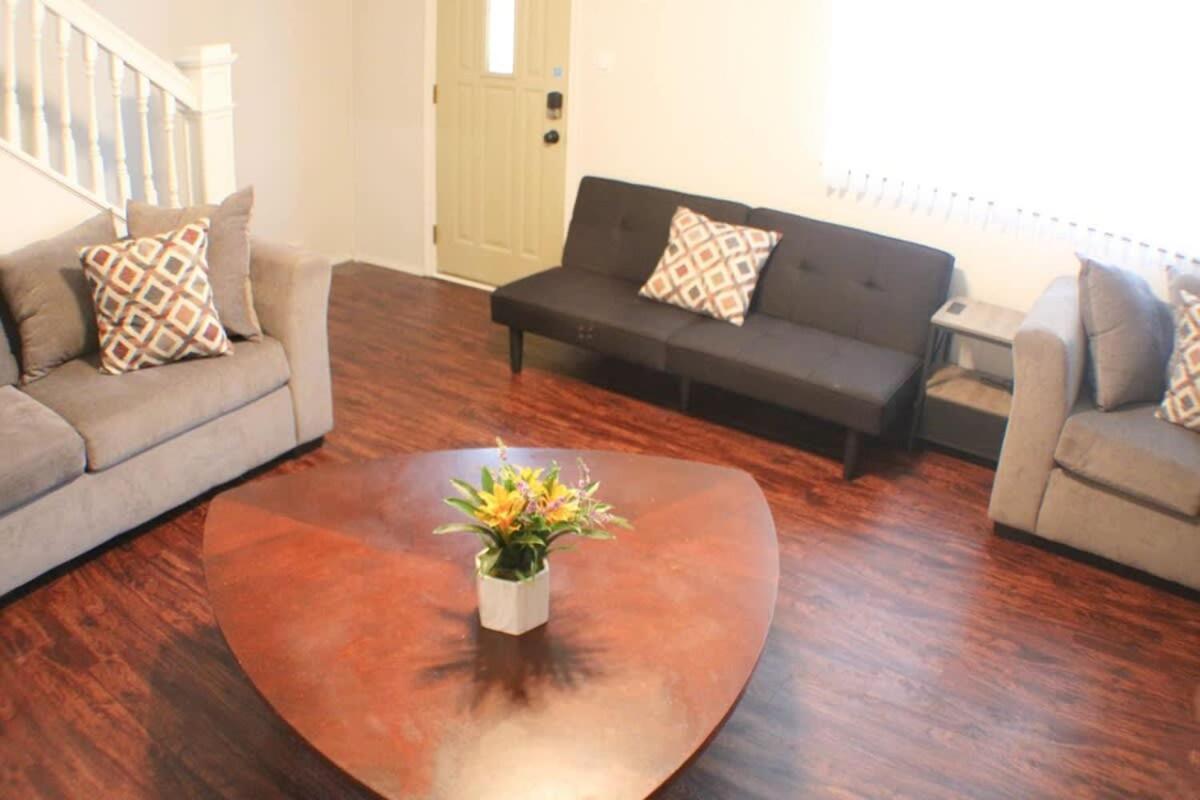 Massive 4 Bed House-Short Walk To Amazing View Apartment Pittsburgh Bagian luar foto