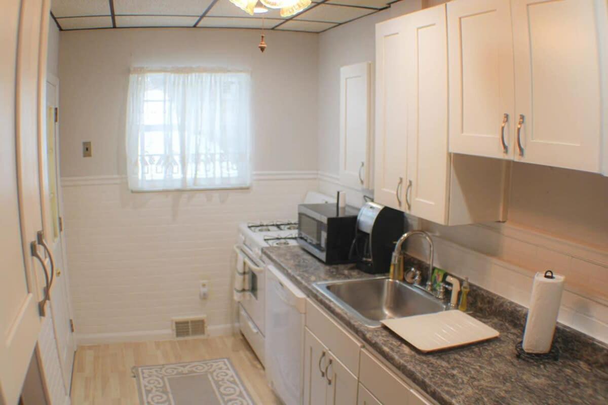 Massive 4 Bed House-Short Walk To Amazing View Apartment Pittsburgh Bagian luar foto